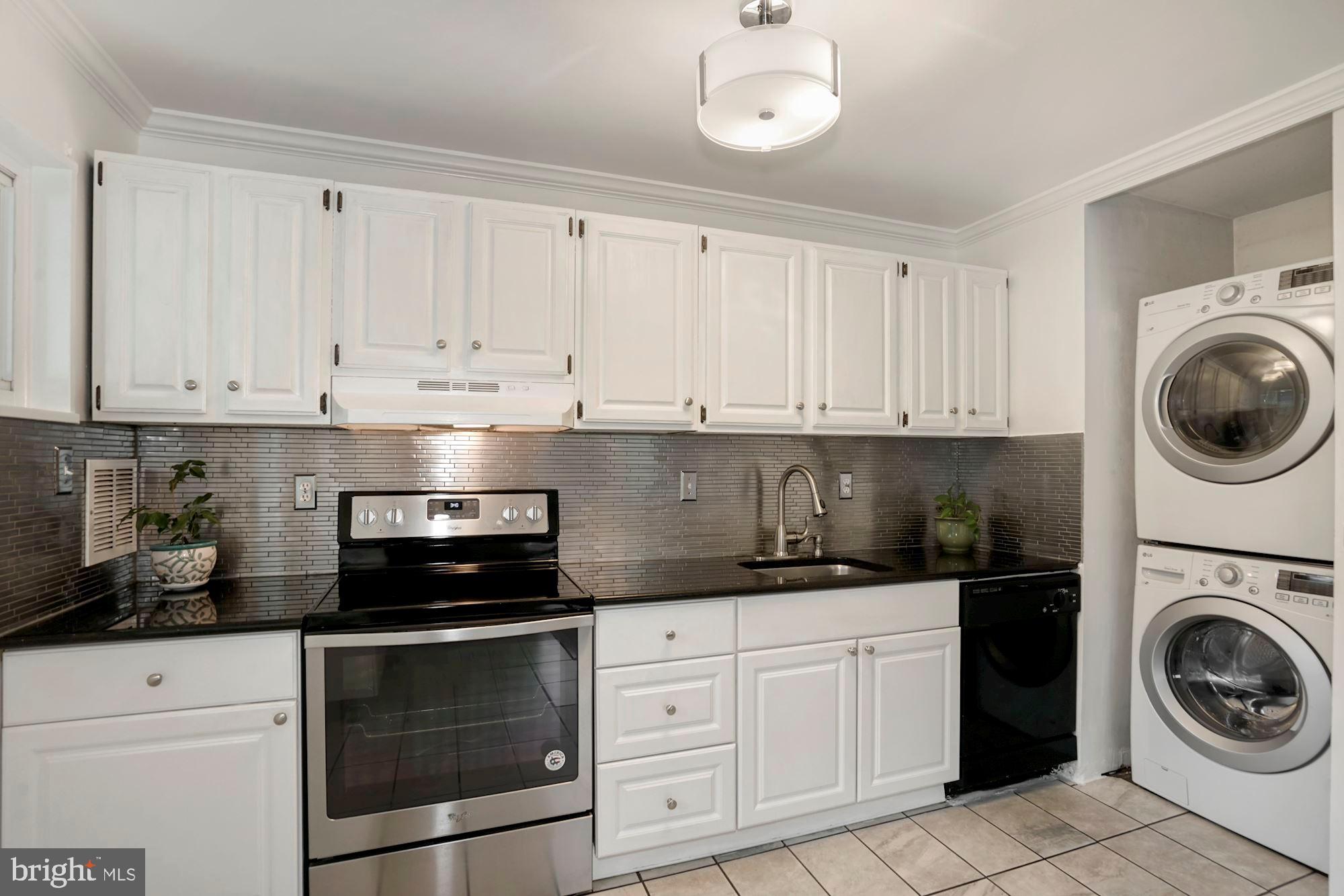 LINCOLNIA HEIGHTS - Residential