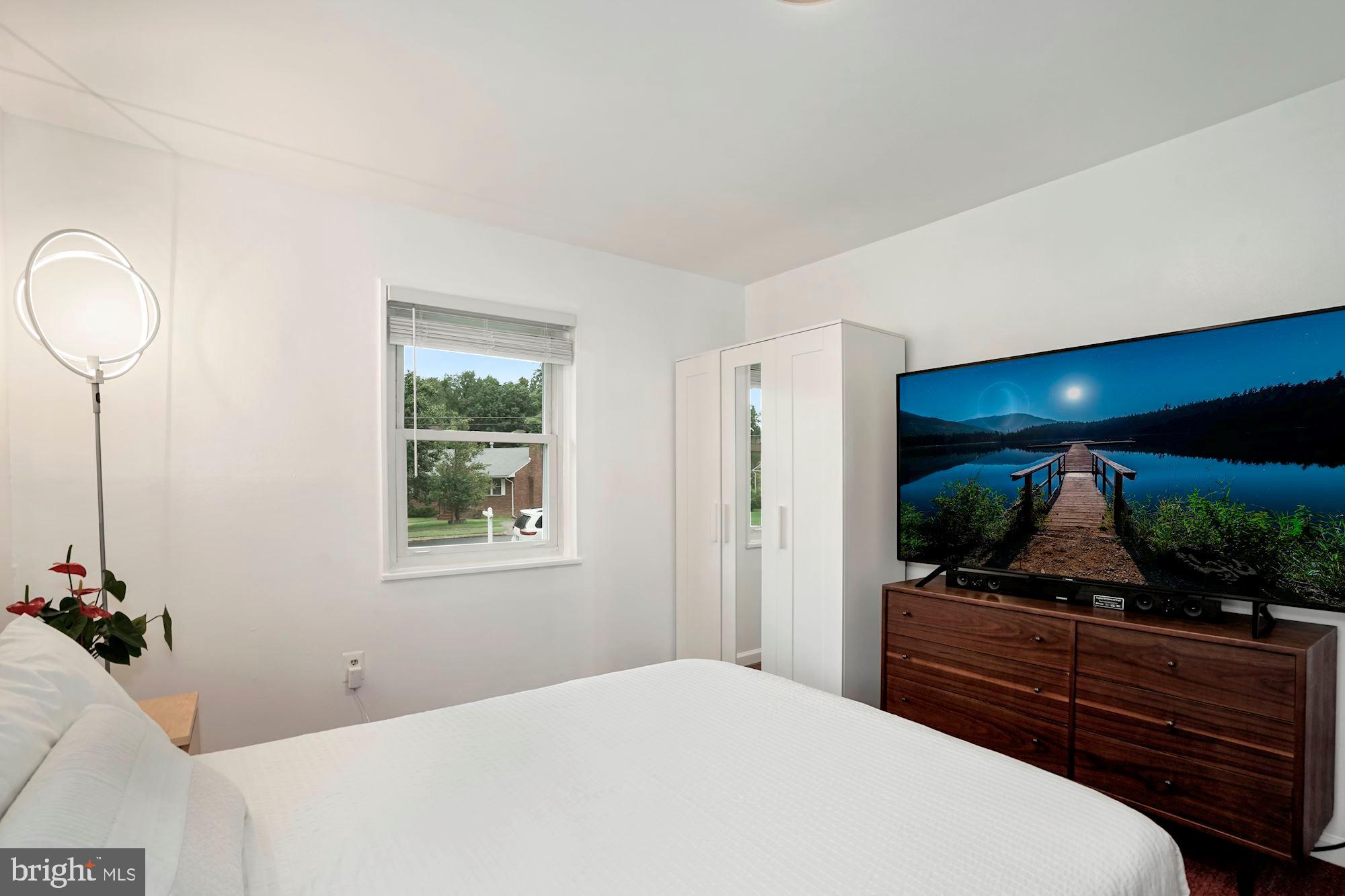 LINCOLNIA HEIGHTS - Residential