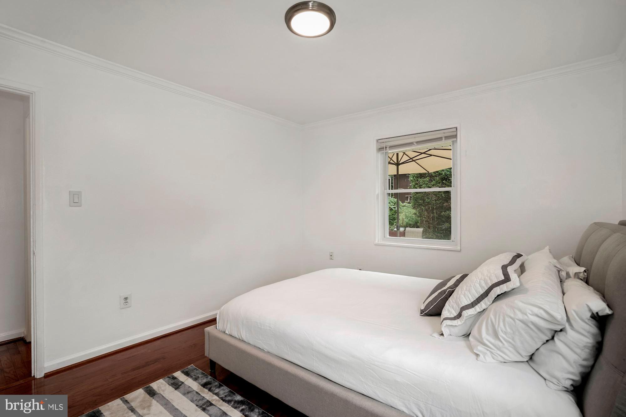 LINCOLNIA HEIGHTS - Residential