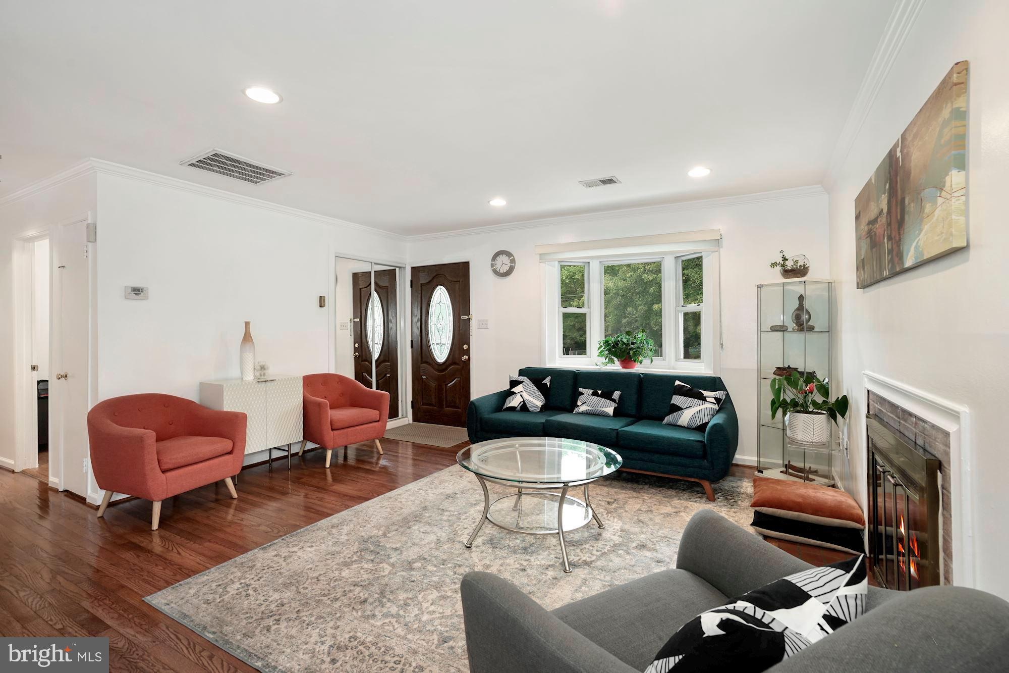 LINCOLNIA HEIGHTS - Residential