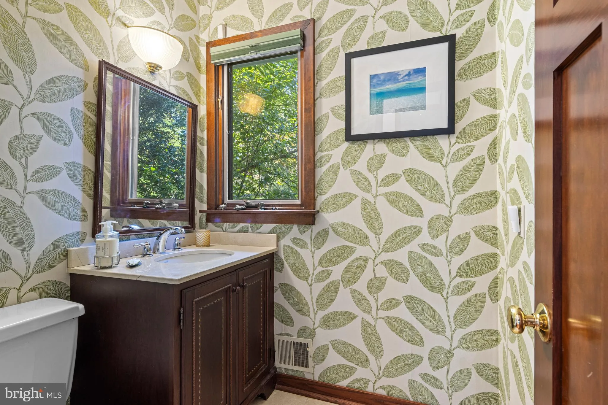 Newtown Square, Pennsylvania 19073, United States, 5 Bedrooms Bedrooms, ,3 BathroomsBathrooms,Residential,Coming Soon,230816