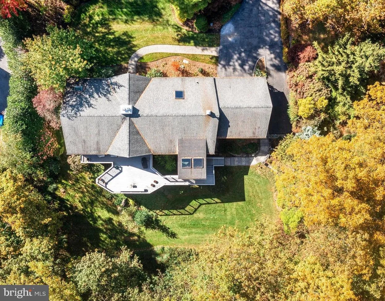 Newtown Square, Pennsylvania 19073, United States, 5 Bedrooms Bedrooms, ,3 BathroomsBathrooms,Residential,Coming Soon,230816