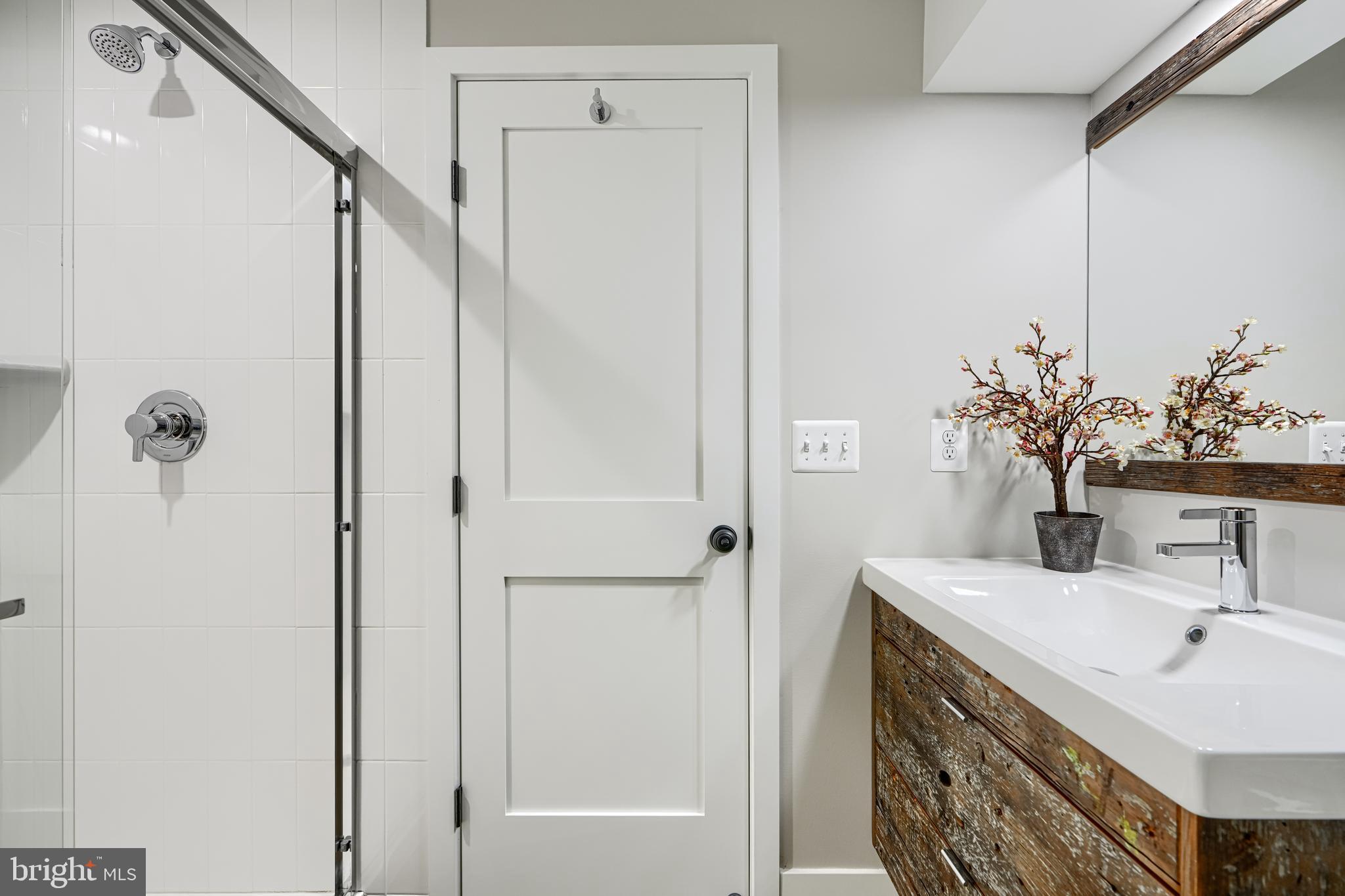 RIVERSIDE - Residential