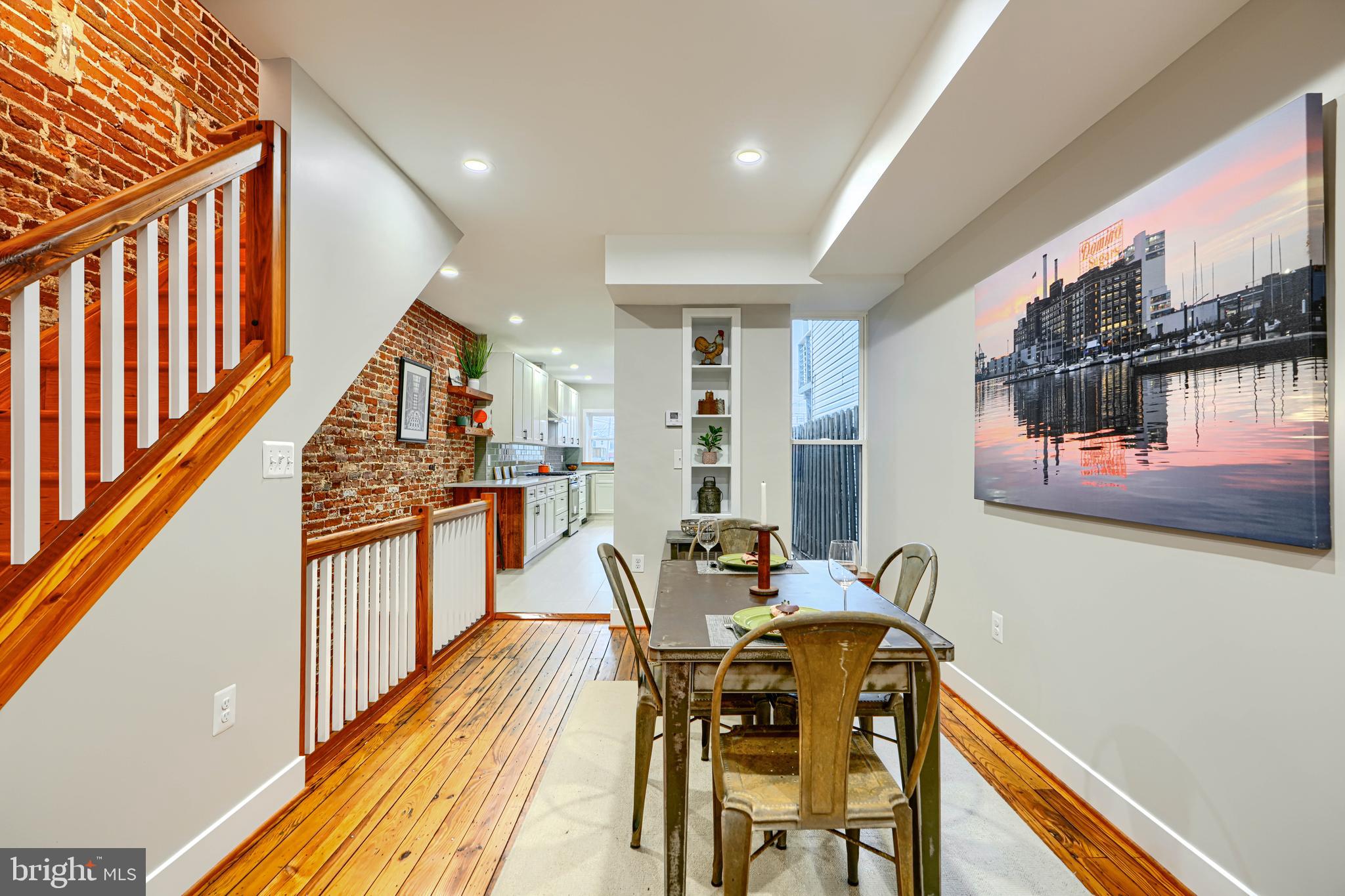 RIVERSIDE - Residential