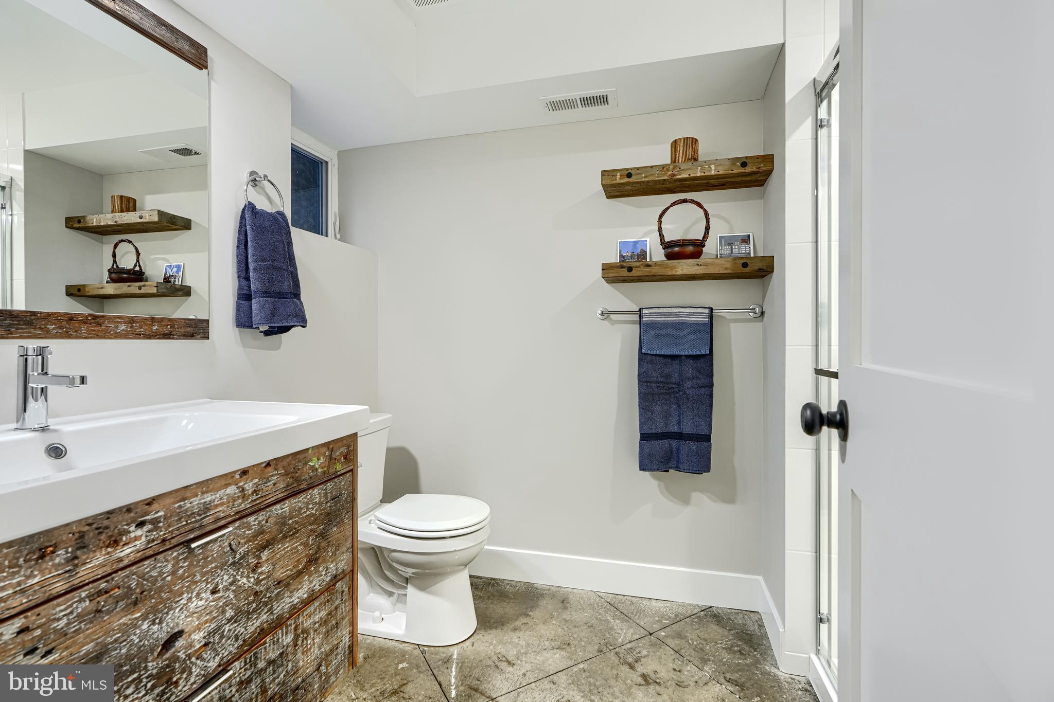 RIVERSIDE - Residential