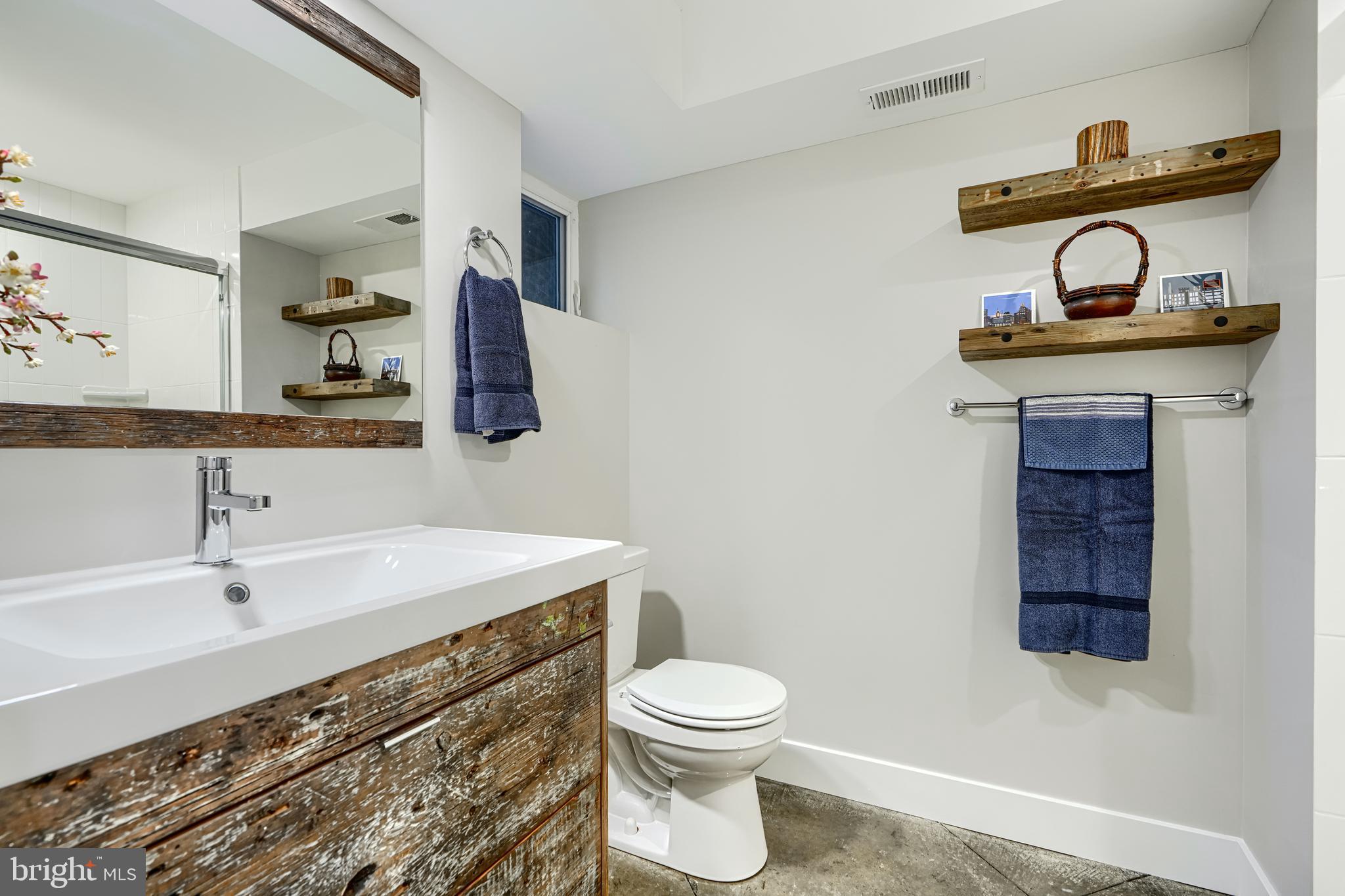 RIVERSIDE - Residential