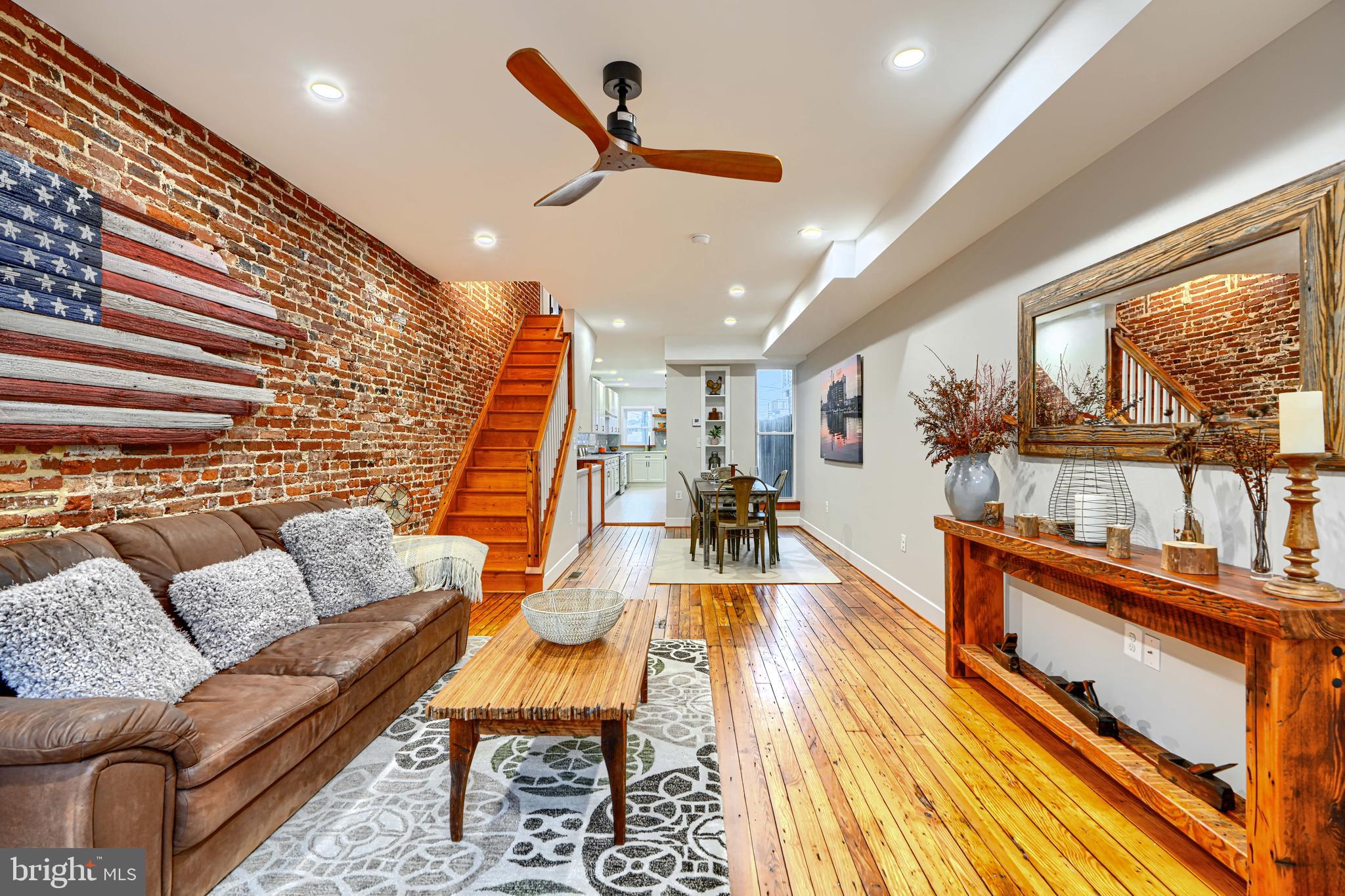 RIVERSIDE - Residential