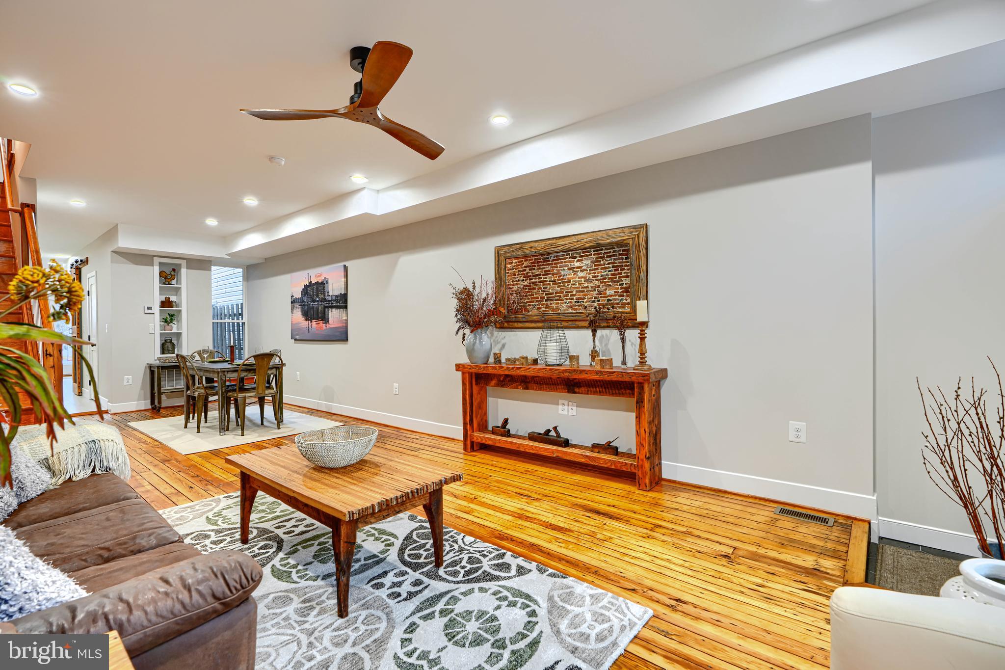 RIVERSIDE - Residential