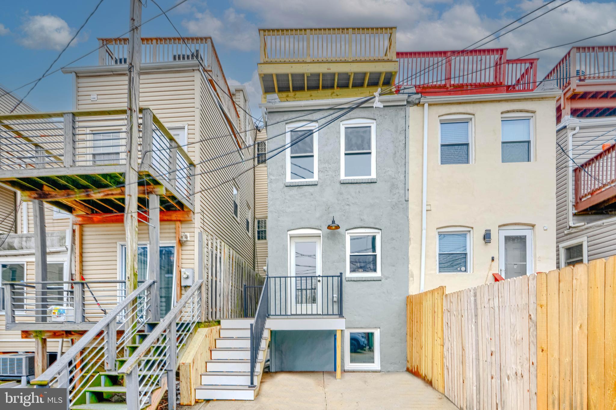 RIVERSIDE - Residential