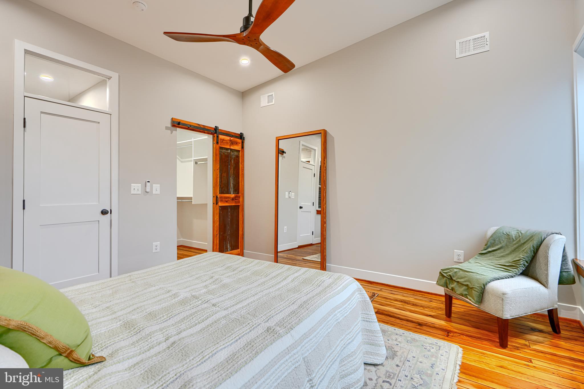 RIVERSIDE - Residential