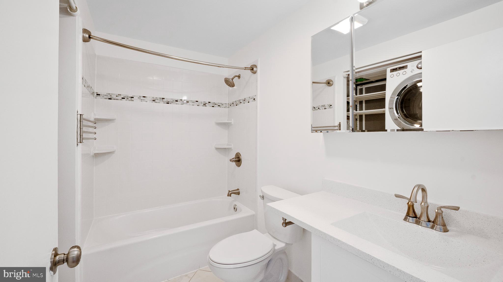 CHESTNUT HILLS - Residential