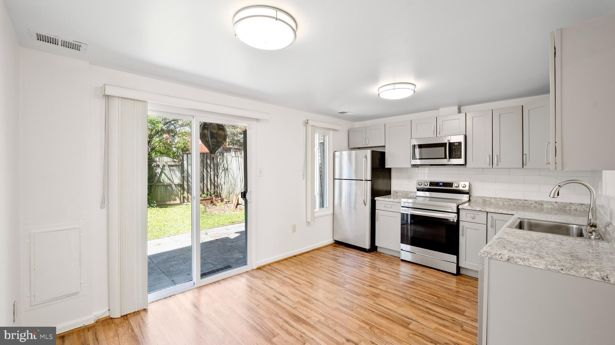 CHESTNUT HILLS - Residential