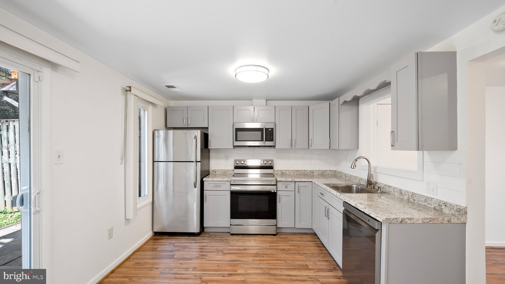 CHESTNUT HILLS - Residential