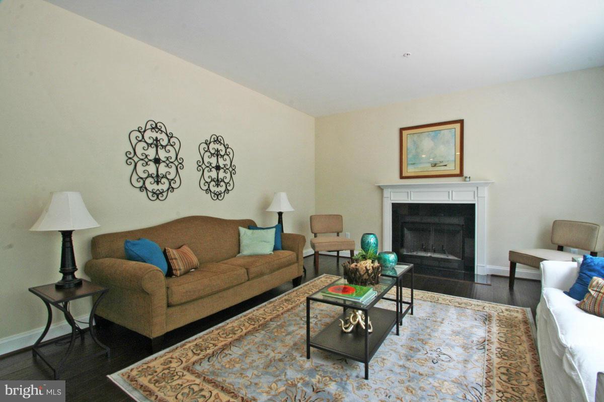 RITA'S RESERVE - Residential