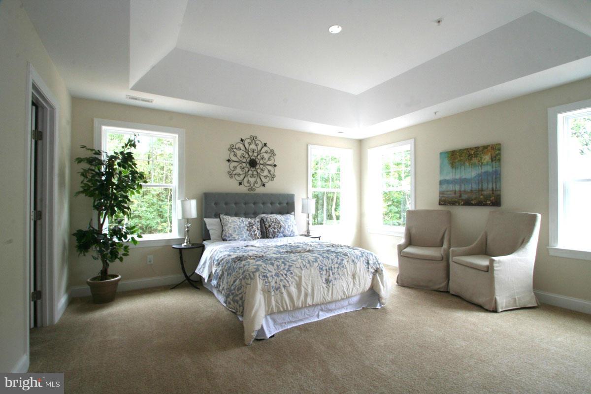 RITA'S RESERVE - Residential