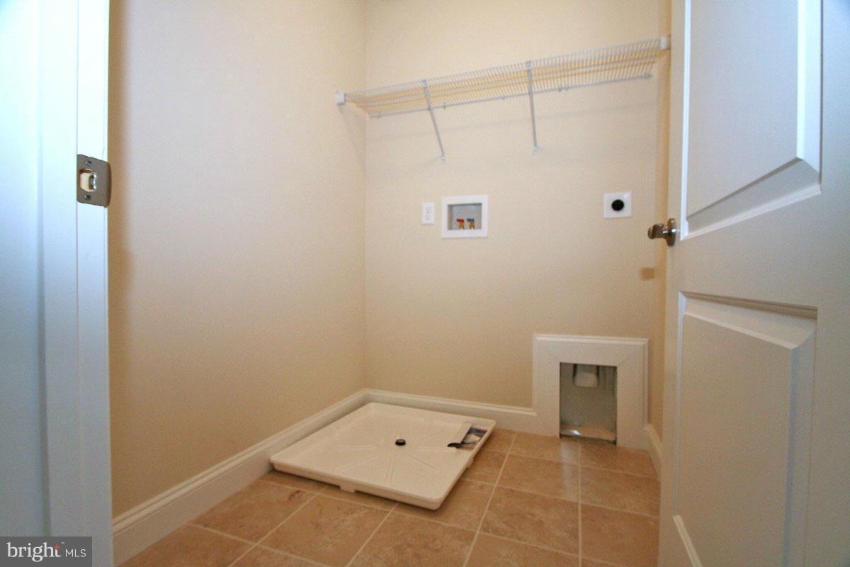 RITA'S RESERVE - Residential