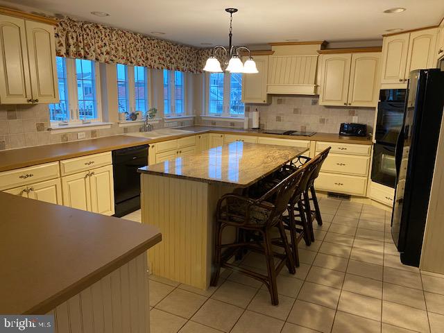 CAINE KEYS II - Residential