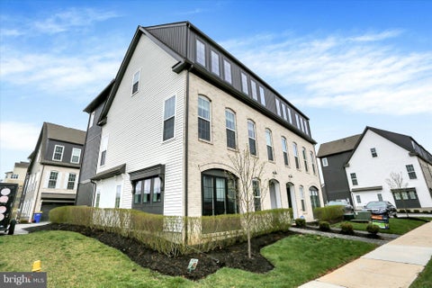 Townhouse For Sale - 3145 Grove Court<br/> MECHANICSBURG, PA 17055