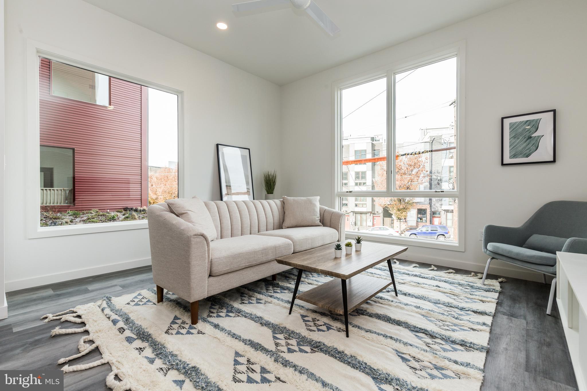 KENSINGTON - Residential Lease