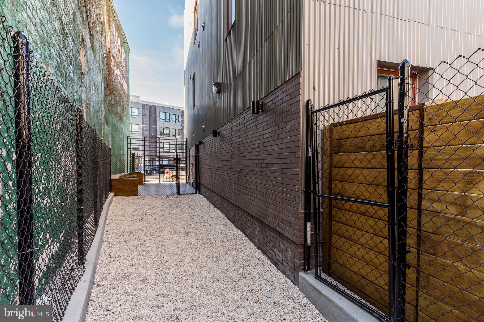 KENSINGTON - Residential Lease