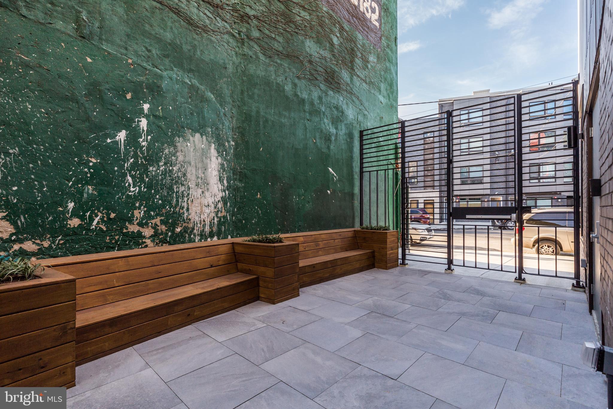 KENSINGTON - Residential Lease