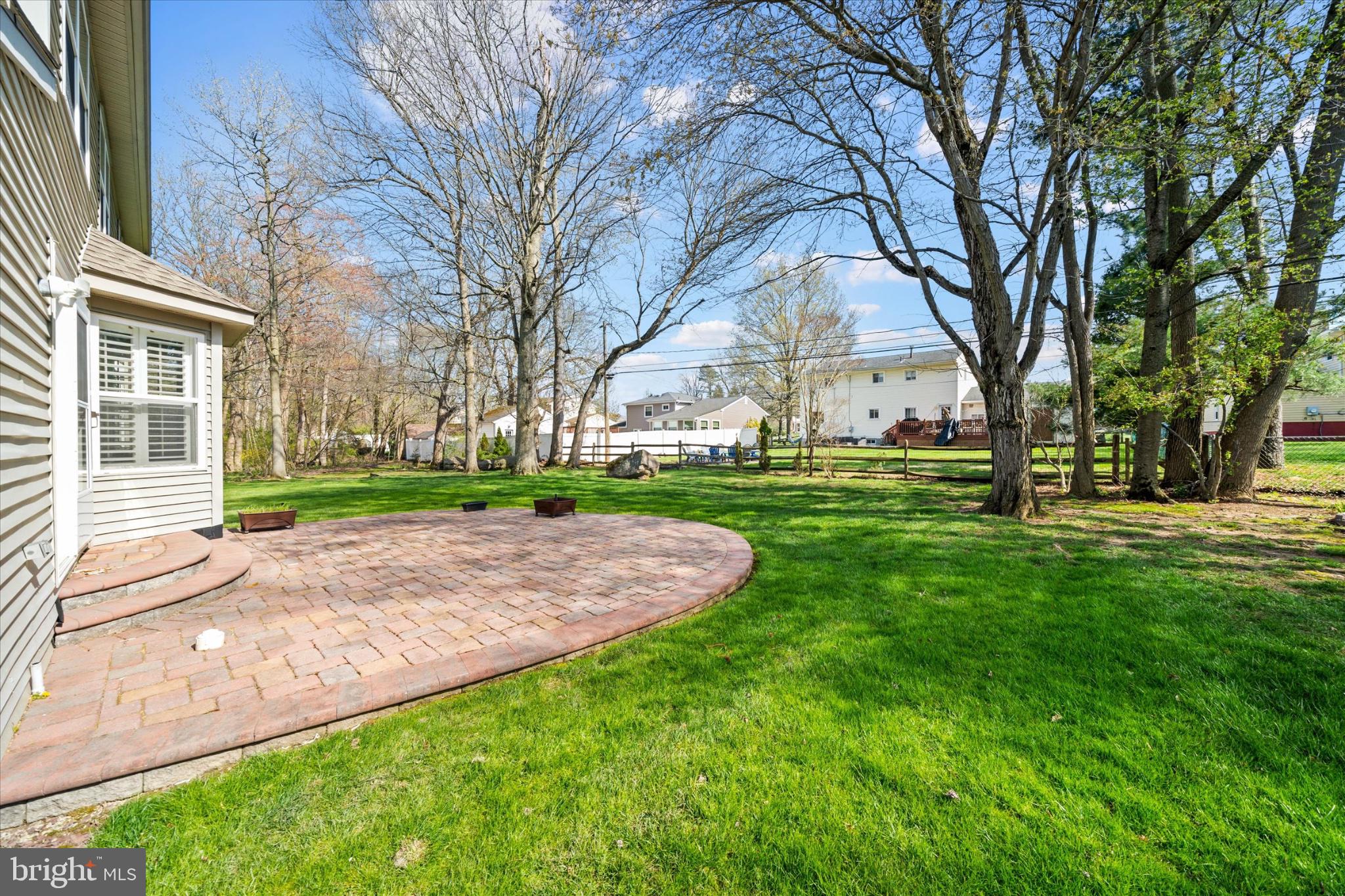 BEAU TREE - Residential