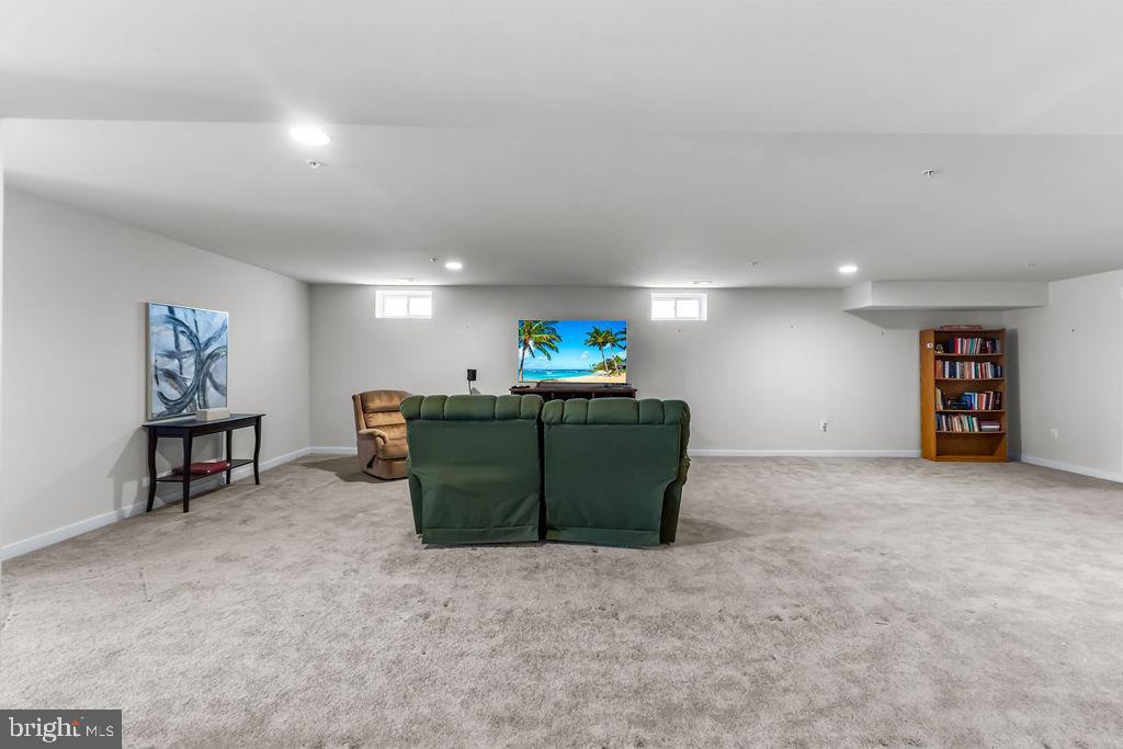 TWO RIVERS - Residential
