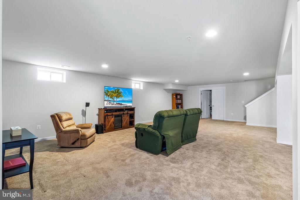 TWO RIVERS - Residential