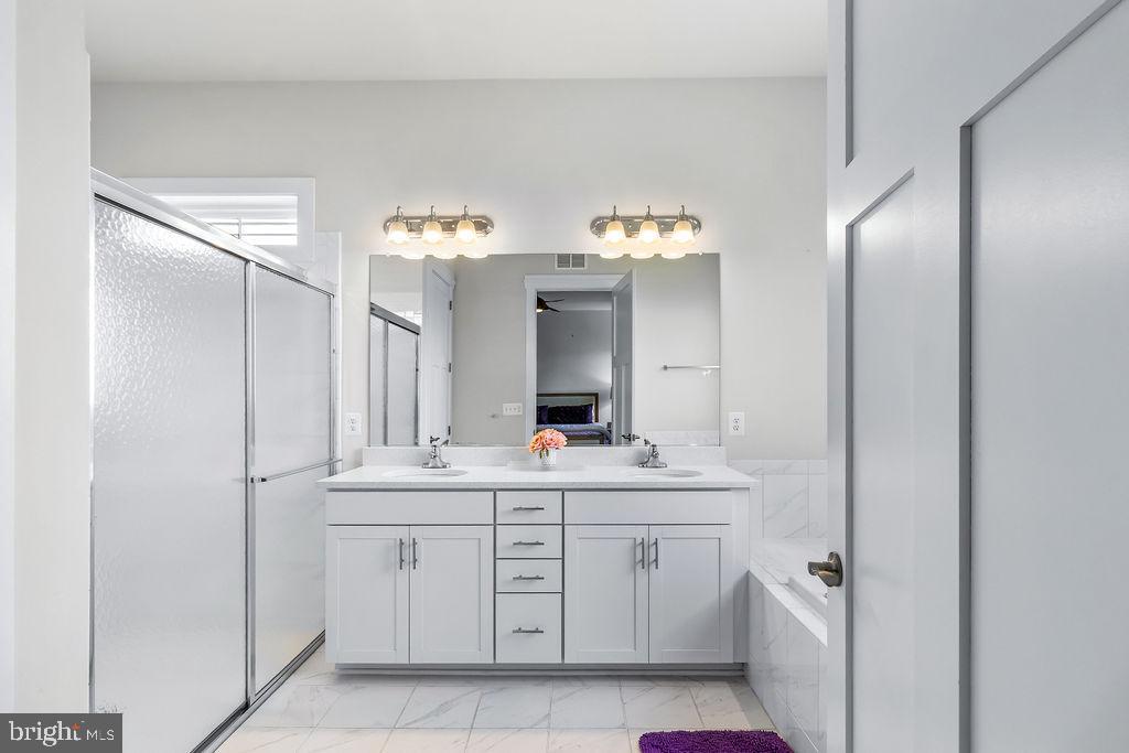 TWO RIVERS - Residential