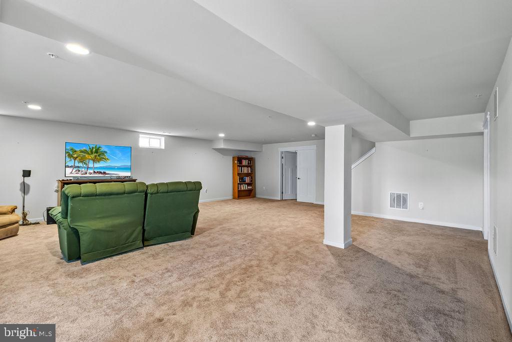TWO RIVERS - Residential
