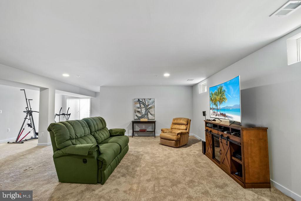 TWO RIVERS - Residential