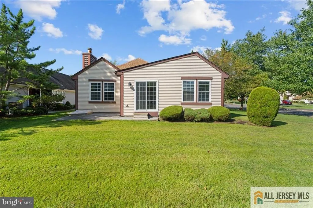 Monroe Township, New Jersey 08831, United States, 2 Bedrooms Bedrooms, ,2 BathroomsBathrooms,Residential,Active,223475