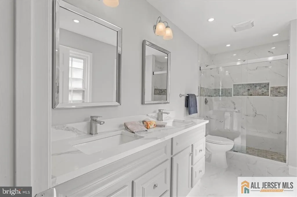 Monroe Township, New Jersey 08831, United States, 2 Bedrooms Bedrooms, ,2 BathroomsBathrooms,Residential,Active,223475