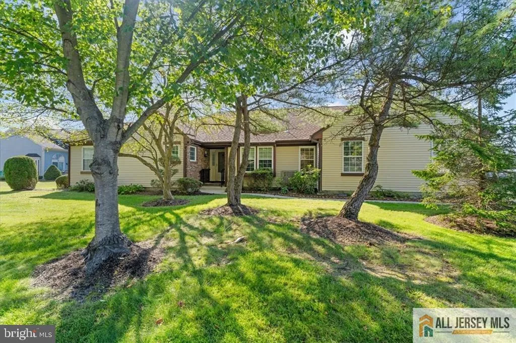 Monroe Township, New Jersey 08831, United States, 2 Bedrooms Bedrooms, ,2 BathroomsBathrooms,Residential,Active,223475