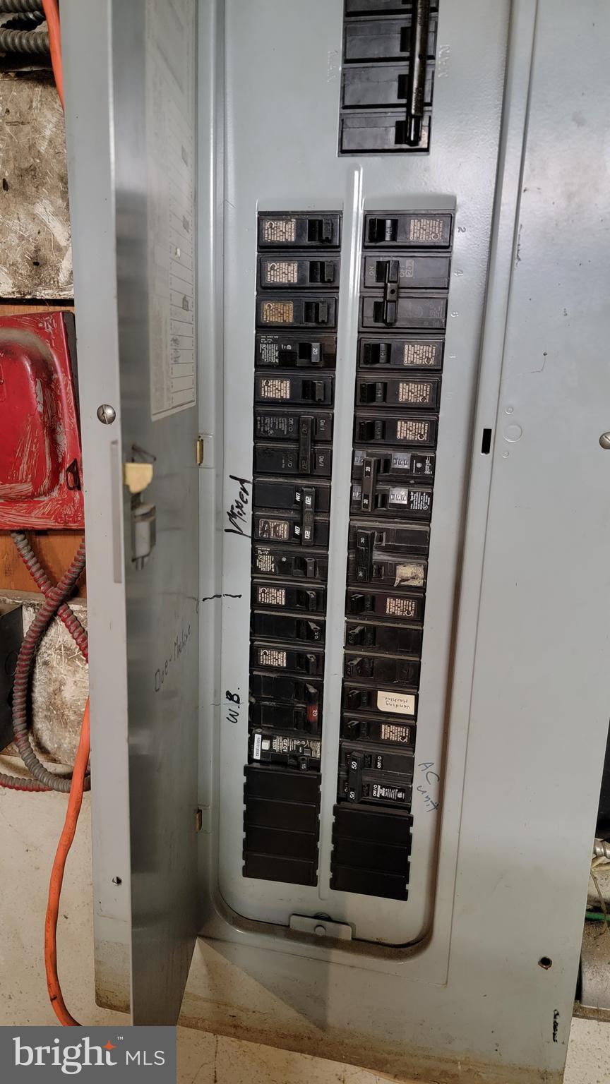 OLNEY - Commercial Sale