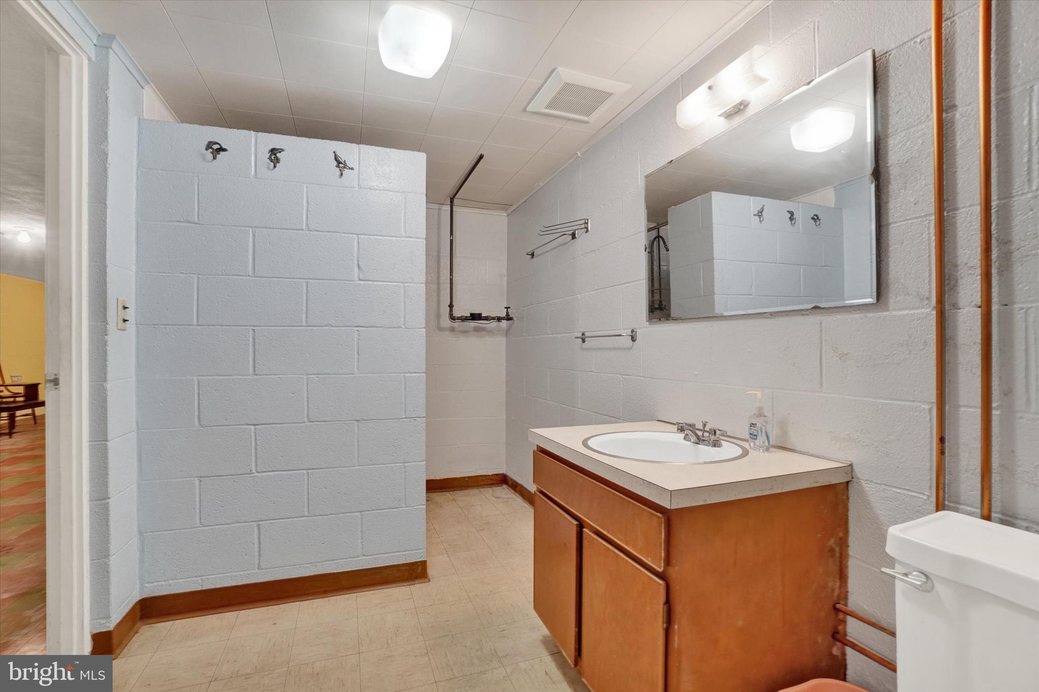 RED LION - Residential