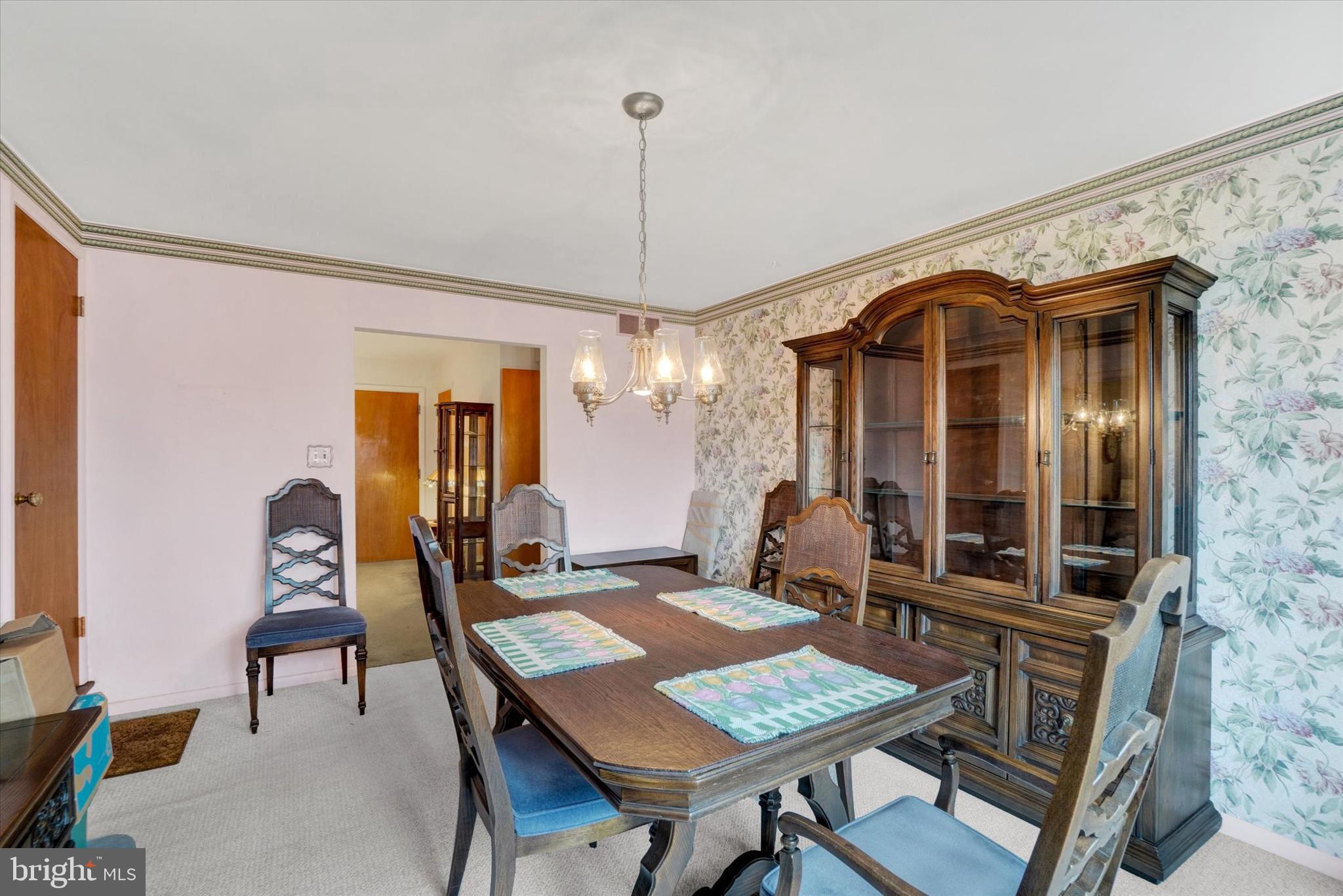 RED LION - Residential