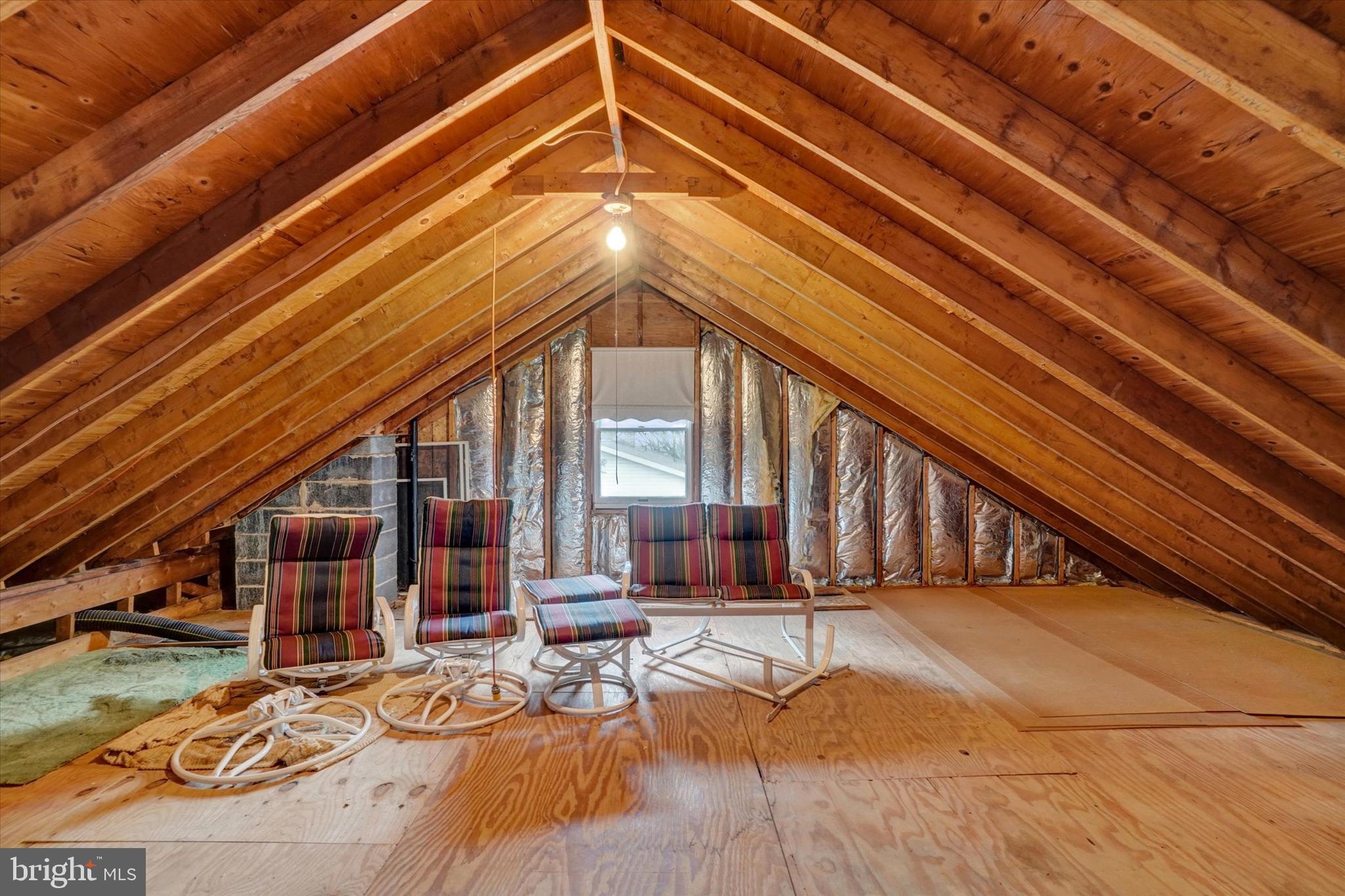 RED LION - Residential