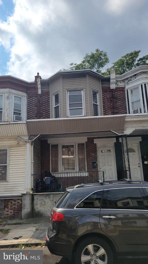 Townhouse For Sale - 712 W Raymond Street<br/> PHILADELPHIA, PA 19140