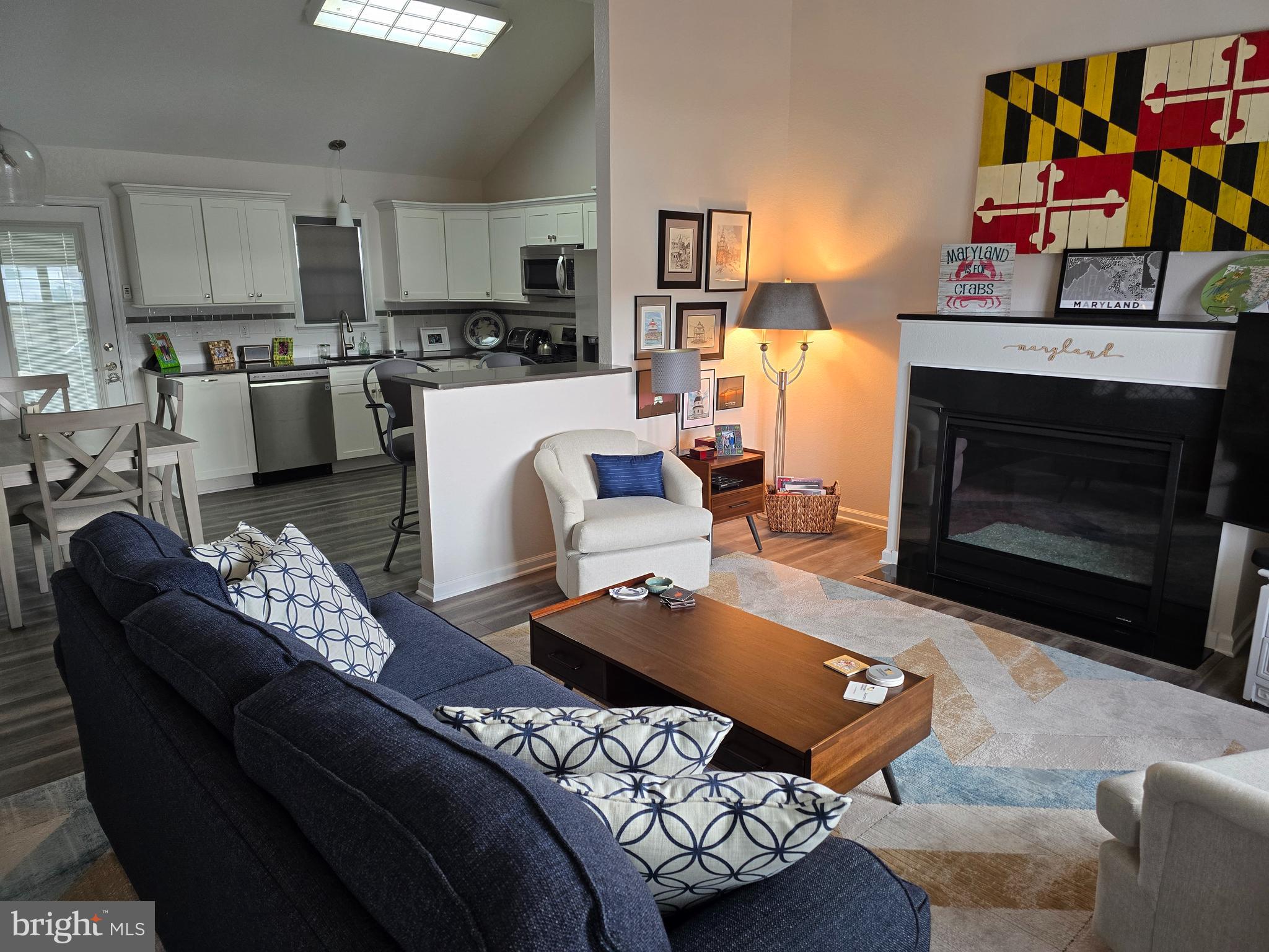 33795 N HAMPTON CIRCLE