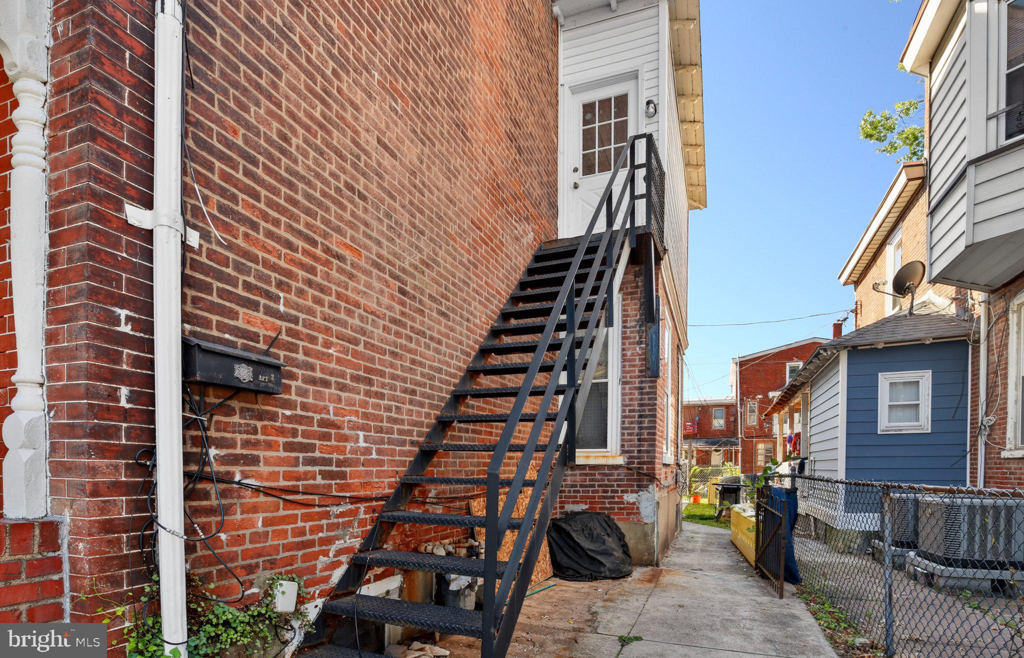 830 W MARSHALL STREET 2