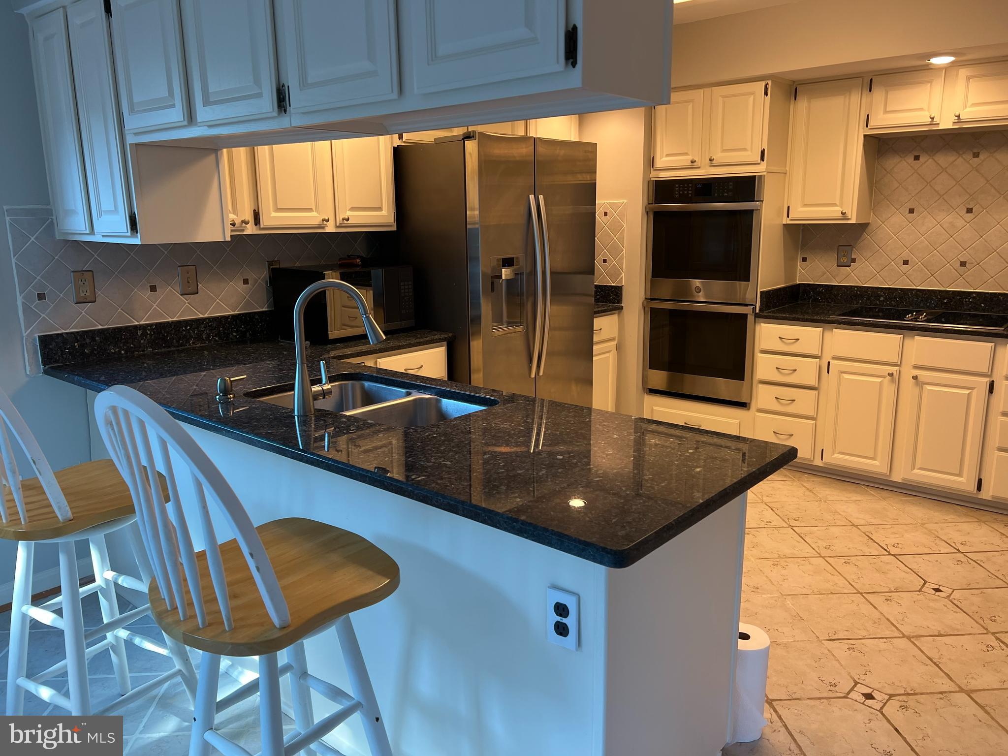 LIFESTYLE AT SULLY STATION - Residential