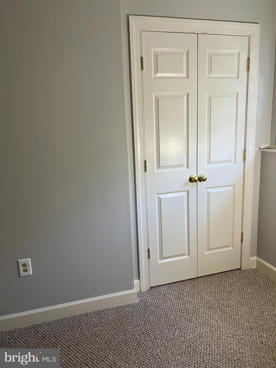 LIFESTYLE AT SULLY STATION - Residential