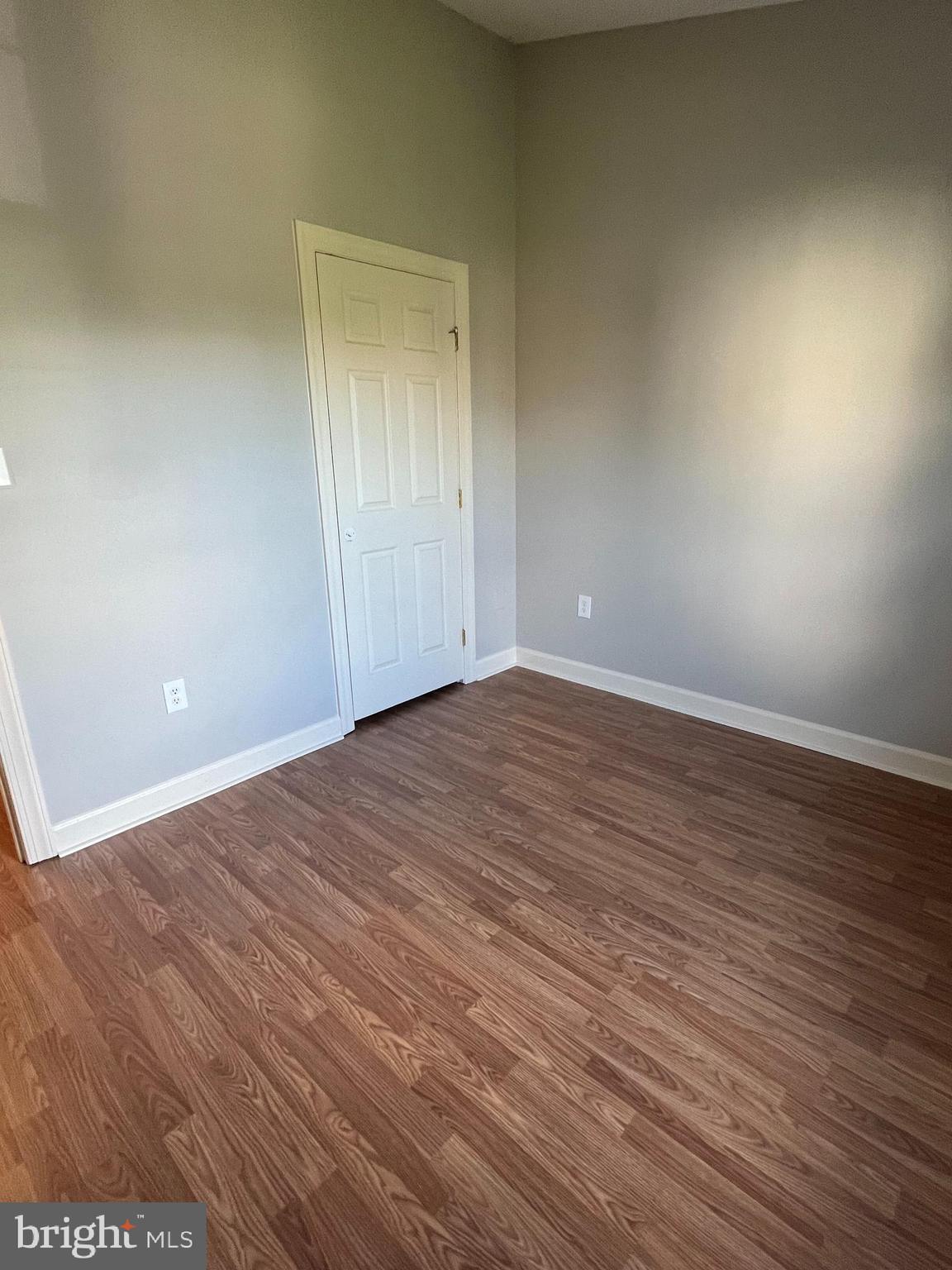 LIFESTYLE AT SULLY STATION - Residential