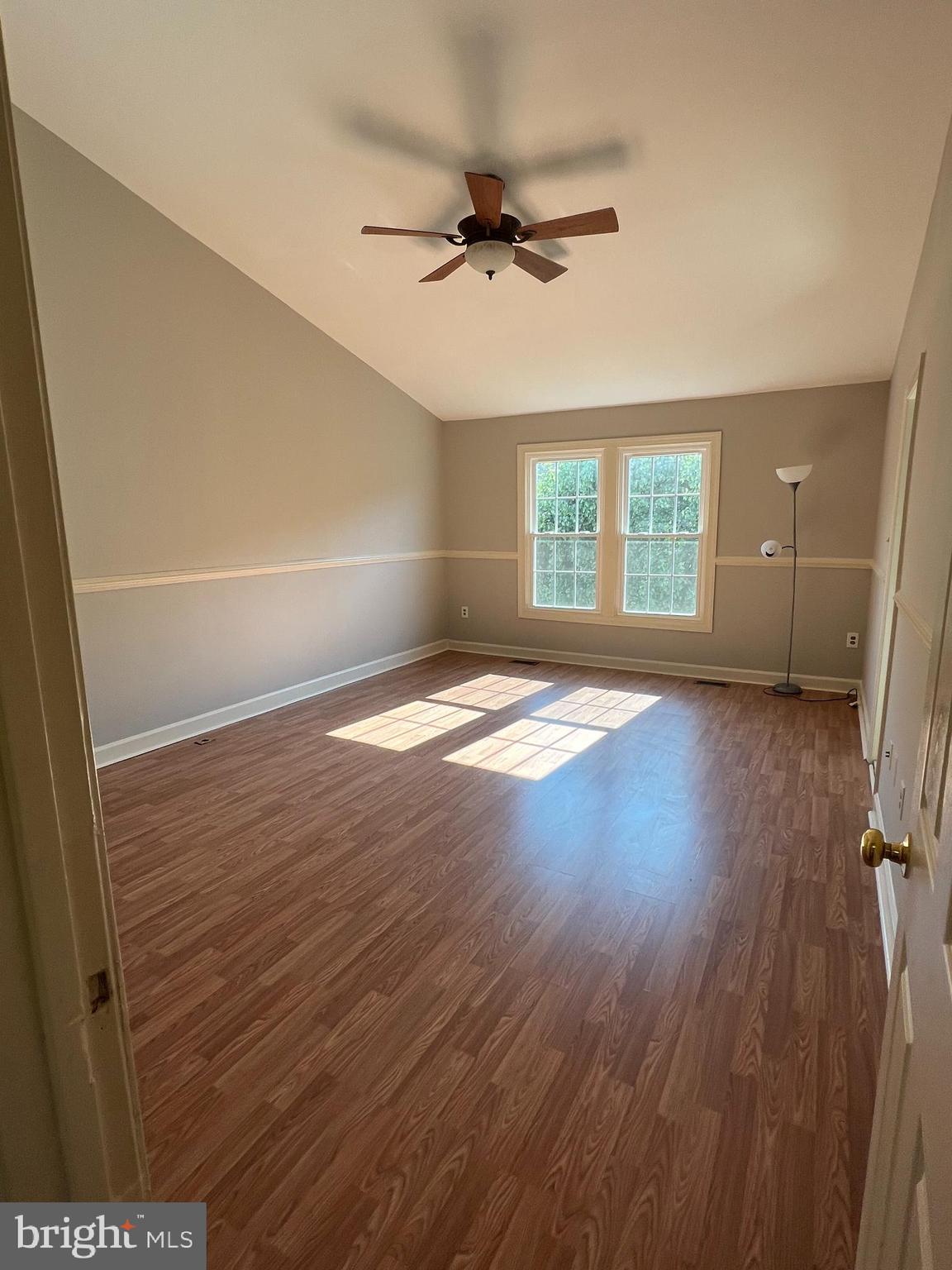 LIFESTYLE AT SULLY STATION - Residential