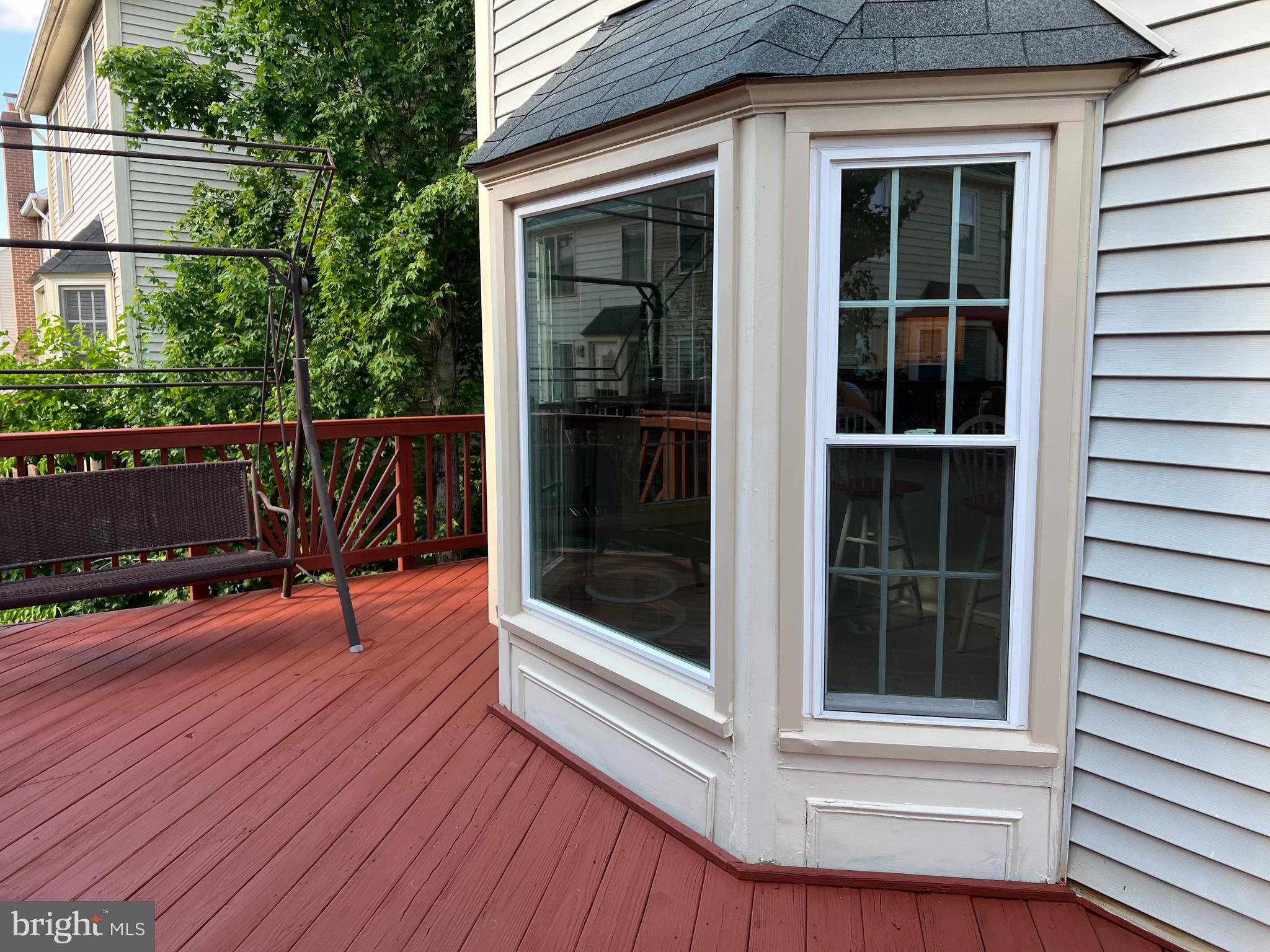 LIFESTYLE AT SULLY STATION - Residential