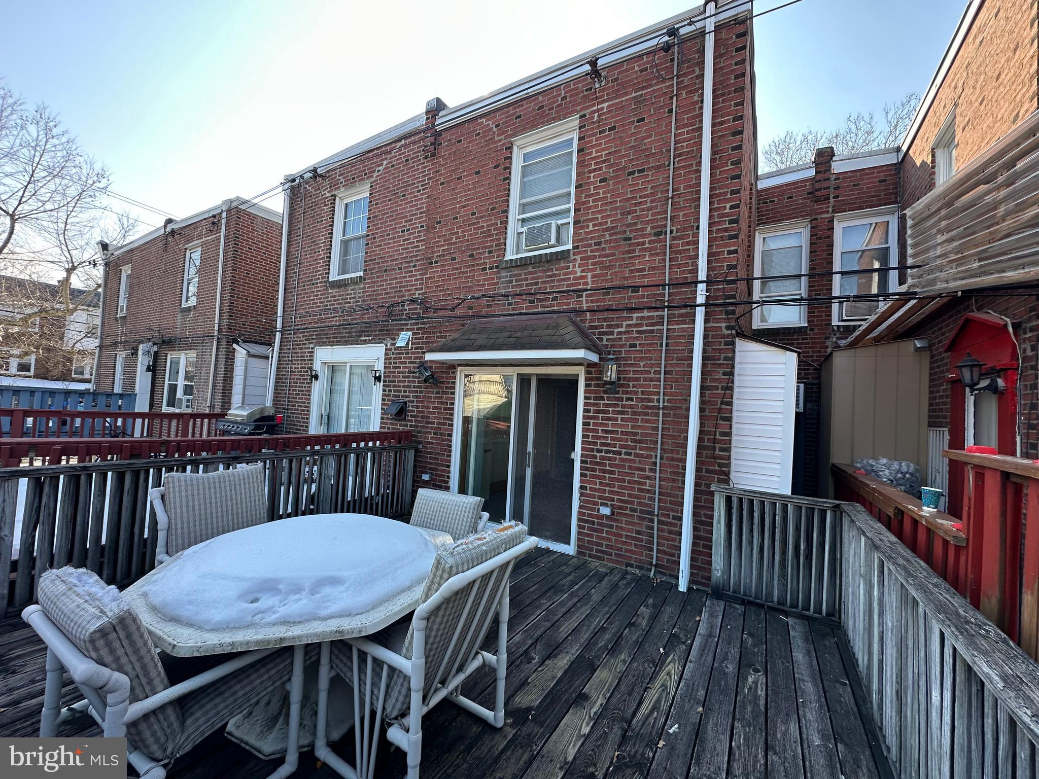 MAYFAIR (WEST) - Residential