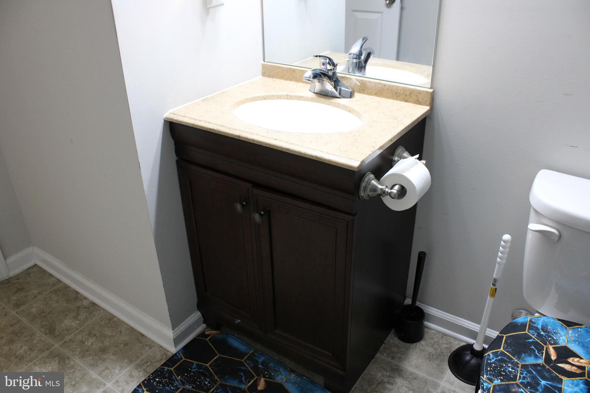 LAKE LAND - Residential