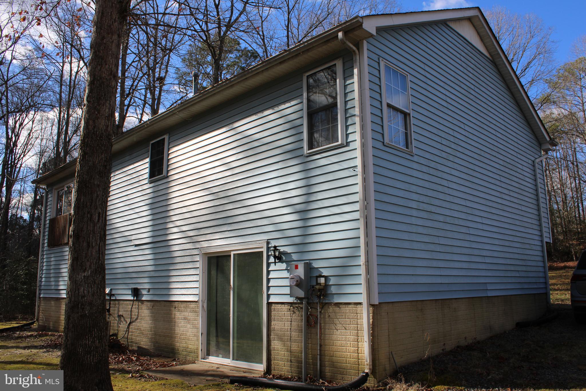 LAKE LAND - Residential