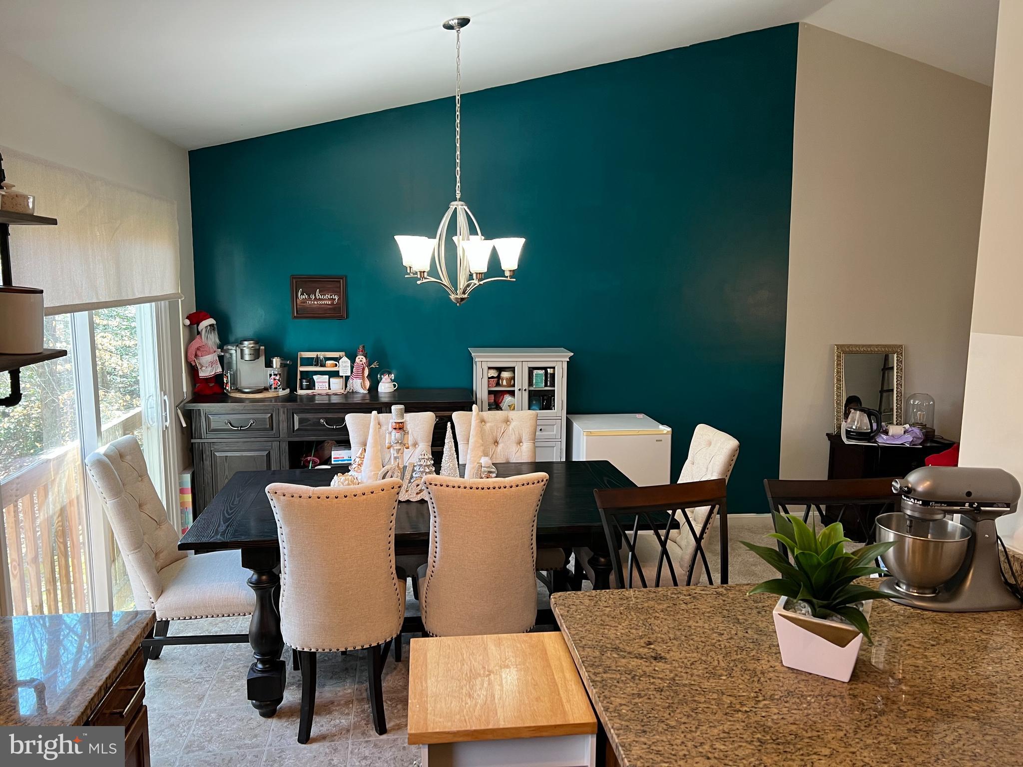 LAKE LAND - Residential